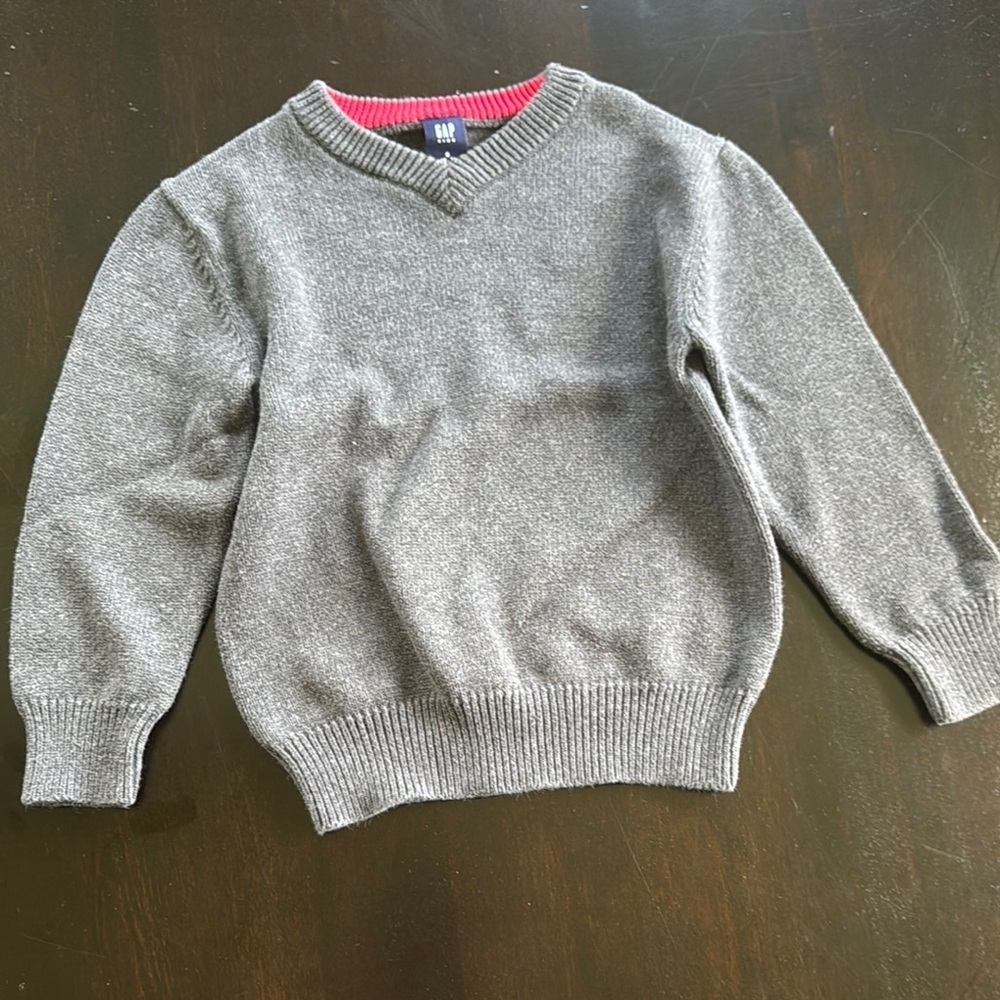 GAP Gray Classic Knit Sweater